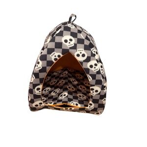 Halloween Spooky Small dog or cat Covered bed lot Checkered Skulls hooded den